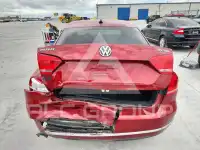 2015 Volkswagen Passat photo