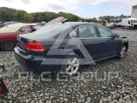 2015 Volkswagen Passat photo