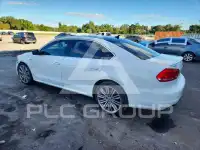 2015 Volkswagen Passat photo