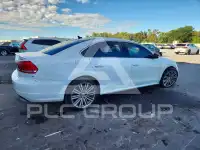 2015 Volkswagen Passat photo
