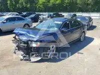2015 Volkswagen Passat photo