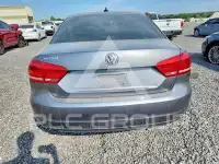2015 Volkswagen Passat photo
