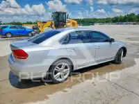 2015 Volkswagen Passat photo