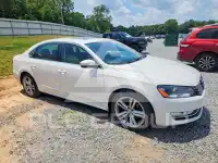 2015 Volkswagen Passat photo