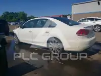 2015 Volkswagen Passat photo