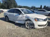 2015 Volkswagen Passat photo