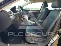2015 Volkswagen Passat photo