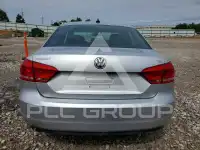 2015 Volkswagen Passat фото
