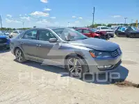 2015 Volkswagen Passat photo