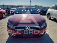 2015 Volkswagen Passat photo