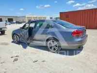 2015 Volkswagen Passat photo