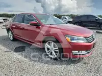 2015 Volkswagen Passat photo