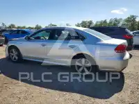 2015 Volkswagen Passat photo