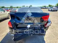 2015 Volkswagen Passat photo
