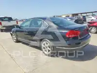 2015 Volkswagen Passat photo