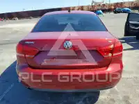 2015 Volkswagen Passat photo
