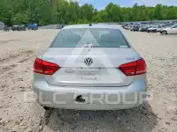 2015 Volkswagen Passat photo