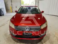 2015 Volkswagen Passat photo