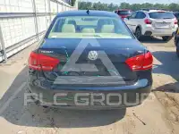 2015 Volkswagen Passat photo