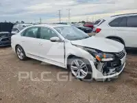 2015 Volkswagen Passat photo