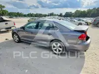2015 Volkswagen Passat фото