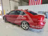 2015 Volkswagen Passat photo