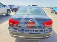 2015 Volkswagen Passat photo