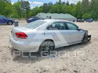 2015 Volkswagen Passat photo