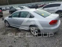 2015 Volkswagen Passat photo