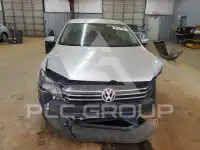 2015 Volkswagen Passat photo