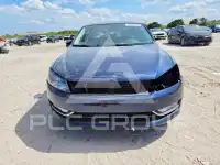 2015 Volkswagen Passat photo