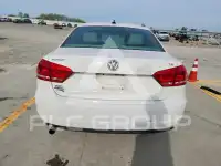 2015 Volkswagen Passat photo