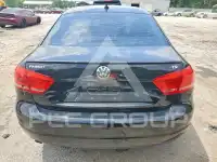 2015 Volkswagen Passat photo