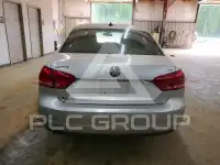 2015 Volkswagen Passat photo