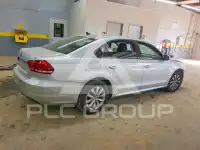 2015 Volkswagen Passat photo