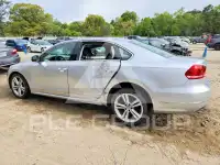 2015 Volkswagen Passat photo