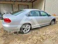 2015 Volkswagen Passat photo