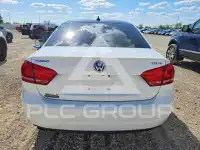 2015 Volkswagen Passat photo