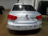 2015 Volkswagen Passat photo