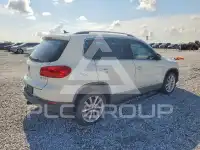 2015 Volkswagen Tiguan photo