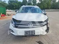 2015 Volkswagen Tiguan фото