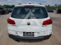 2015 Volkswagen Tiguan photo