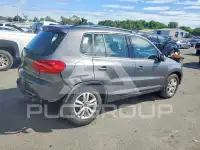 2015 Volkswagen Tiguan фото