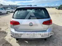 2015 Volkswagen GTI photo