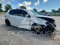 2015 Volkswagen GTI фото