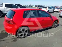 2015 Volkswagen GTI фото
