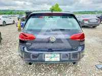 2015 Volkswagen GTI фото