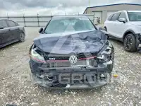 2015 Volkswagen GTI фото