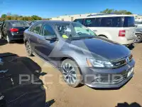 2015 Volkswagen Jetta photo