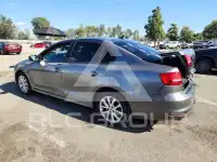 2015 Volkswagen Jetta photo